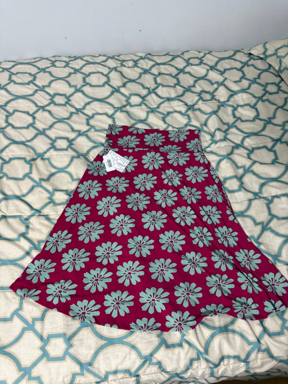 NWT LuLaRoe Red Mint Floral Azure Skirt L 🧡